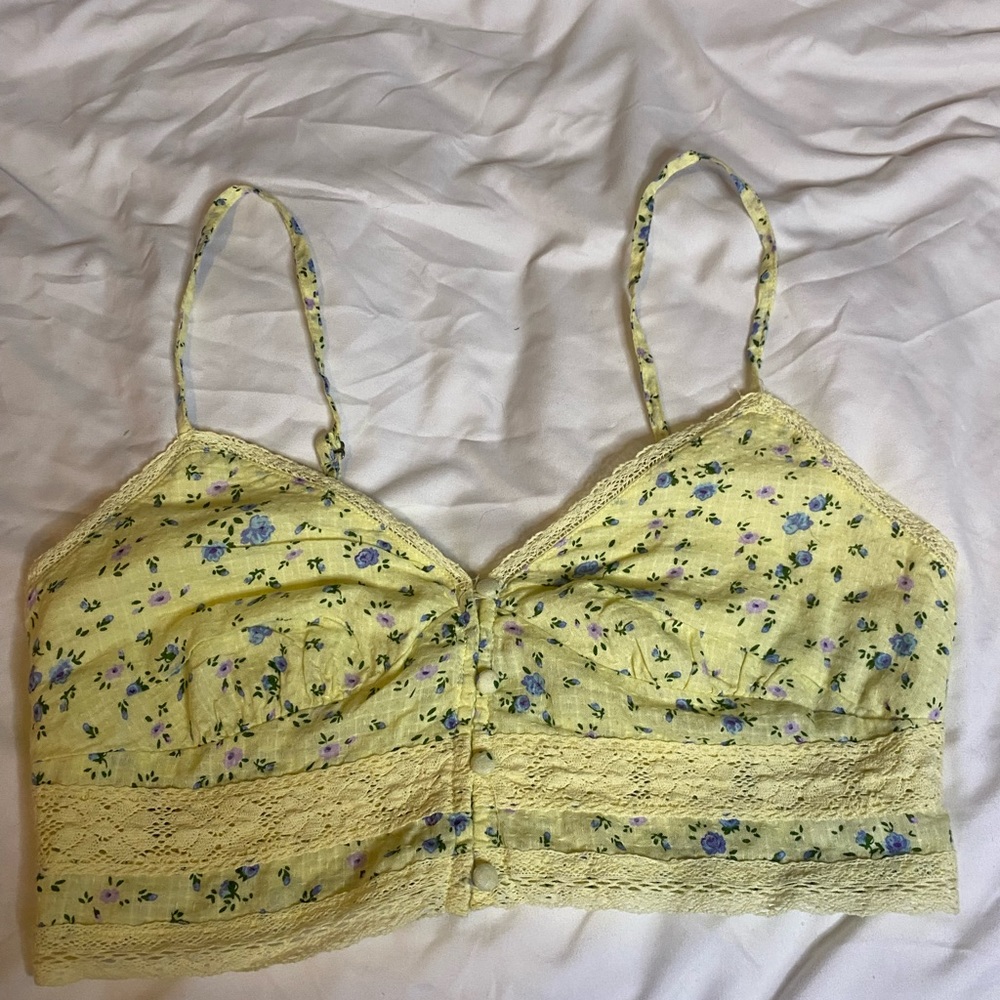 Yellow floral Aeropostale cropped tank top